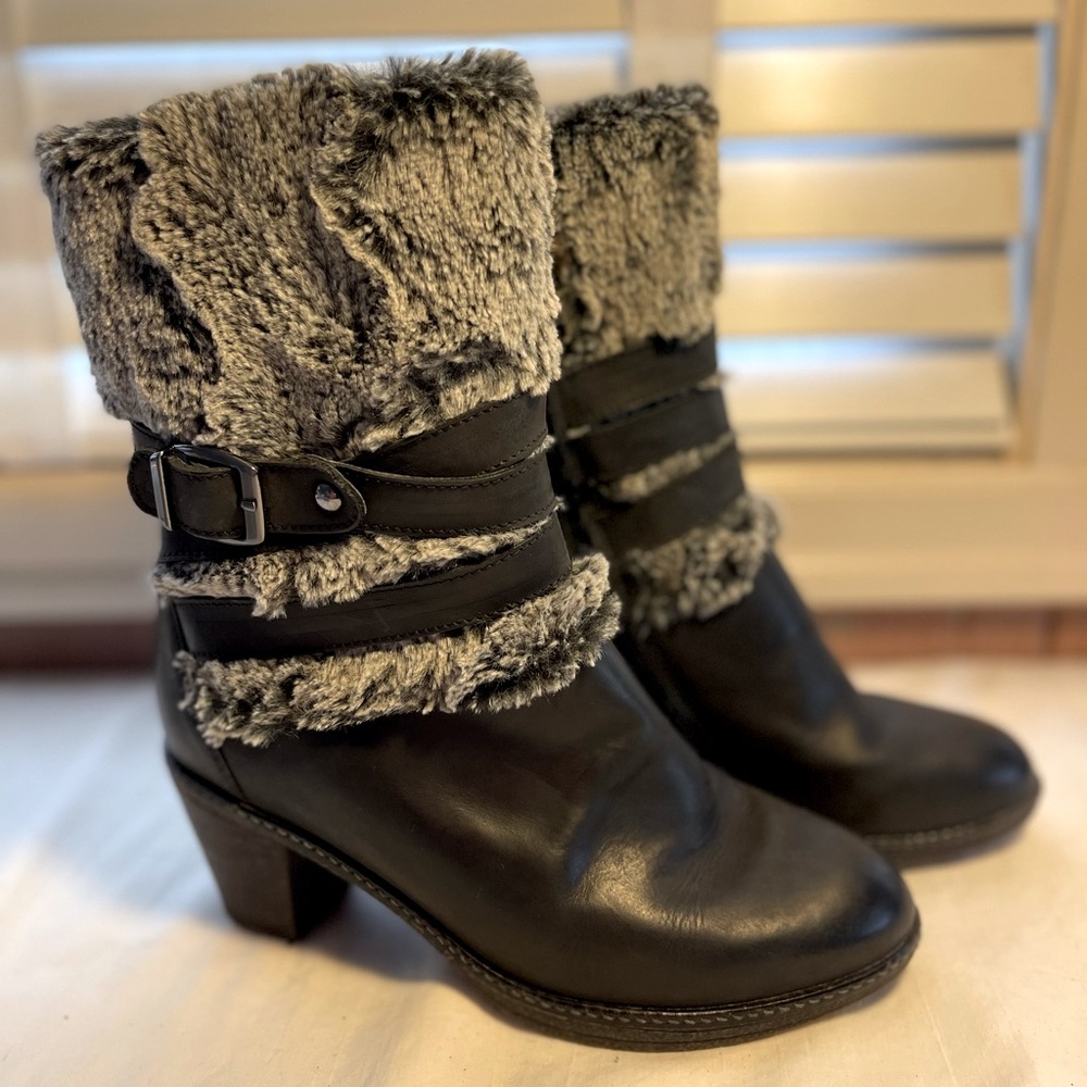 Ara boots. Black leather, gray faux fur and black leather straps. Size 7